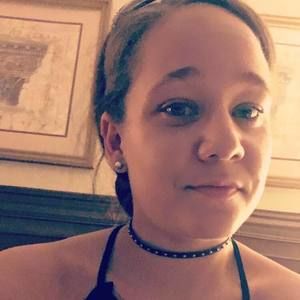 Meet your Posher, Corrie